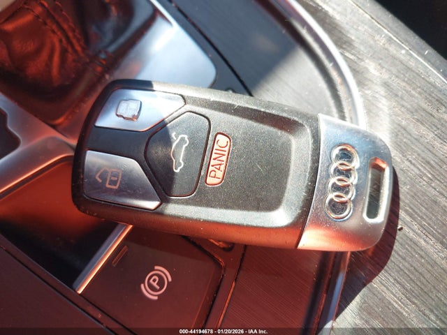 2017 AUDI A4 WAUGMAF46HA149440 Photo 10