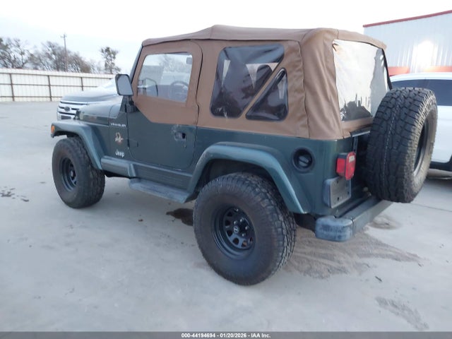 2002 JEEP WRANGLER 1J4FA59S02P776657 Photo 2