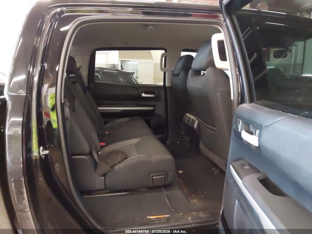 5TFDM5F1XEX054830 Toyota Tundra Sr5 4.6l V8