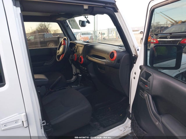 2017 JEEP WRANGLER UNLIMITED 1C4BJWDGXHL726183 Photo 4