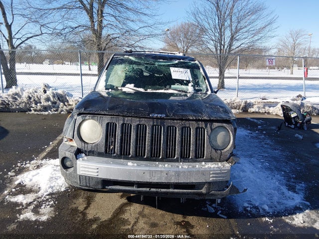 2008 Jeep Patriot Limited მანქანა იყიდება აუქციონზე, vin: 1J8FT48W88D752897, აუქციონის ნომერი: 44194733