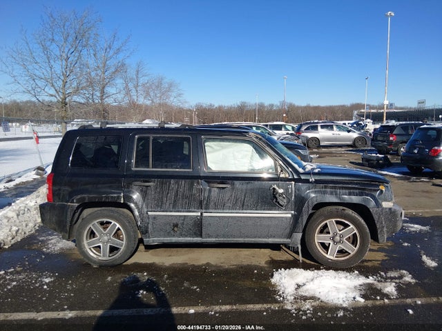 2008 Jeep Patriot Limited მანქანა იყიდება აუქციონზე, vin: 1J8FT48W88D752897, აუქციონის ნომერი: 44194733