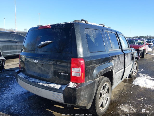 2008 Jeep Patriot Limited მანქანა იყიდება აუქციონზე, vin: 1J8FT48W88D752897, აუქციონის ნომერი: 44194733