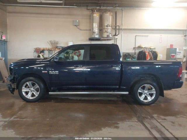 44194844 :رقم المزاد ، 1C6RR7MT7HS731882 vin ، 2017 Ram 1500 Sport مزاد بيع
