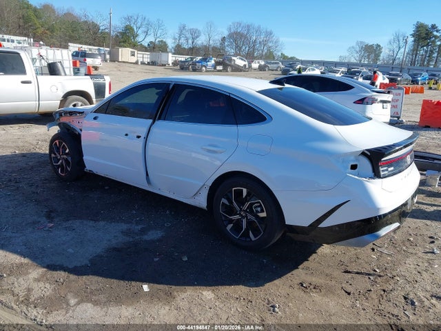 2024 HYUNDAI SONATA KMHL64JA4RA374155 Photo 2