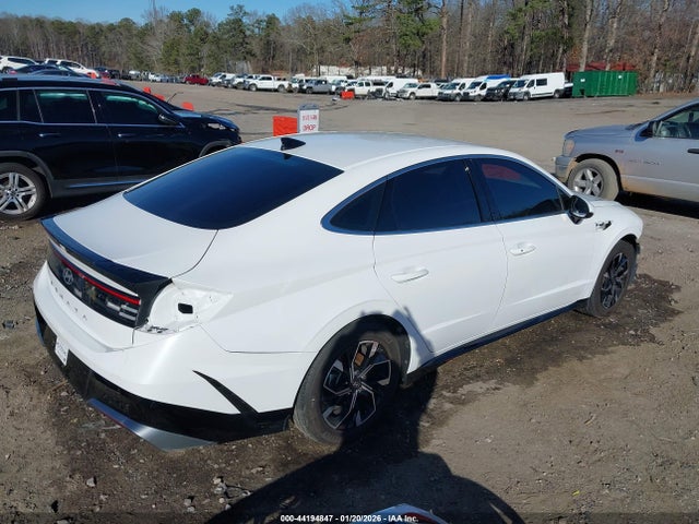 2024 HYUNDAI SONATA KMHL64JA4RA374155 Photo 3