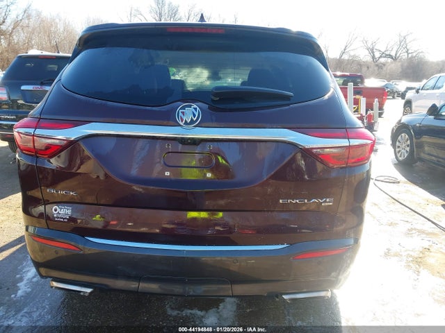2018 Buick Enclave Essence მანქანა იყიდება აუქციონზე, vin: 5GAEVAKWXJJ201562, აუქციონის ნომერი: 44194848