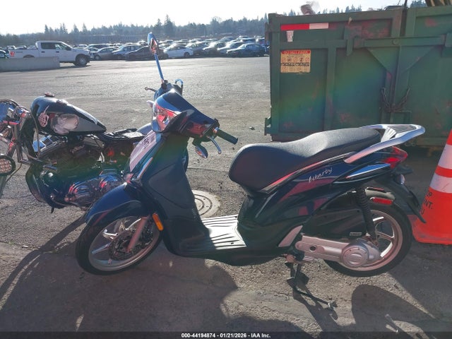 ZAPC546B4J7000475 Piaggio Liberty