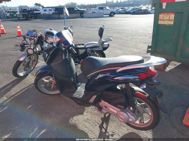 ZAPC546B4J7000475 Piaggio Liberty