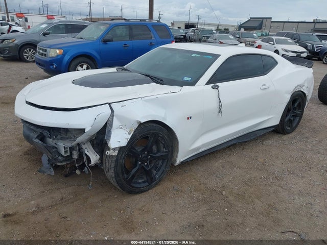 2018 CHEVROLET CAMARO 1G1FH1R76J0179812 Photo 1