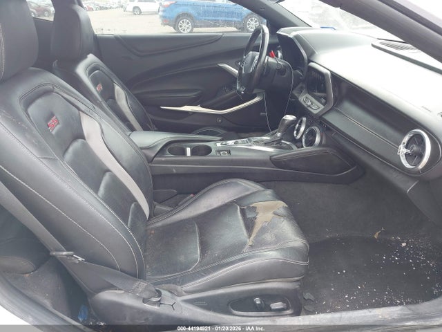 2018 CHEVROLET CAMARO 1G1FH1R76J0179812 Photo 4