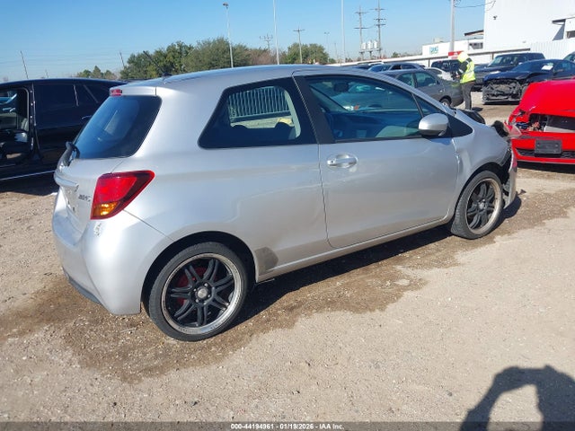 VNKJTUD3XFA029006 Toyota YARIS L