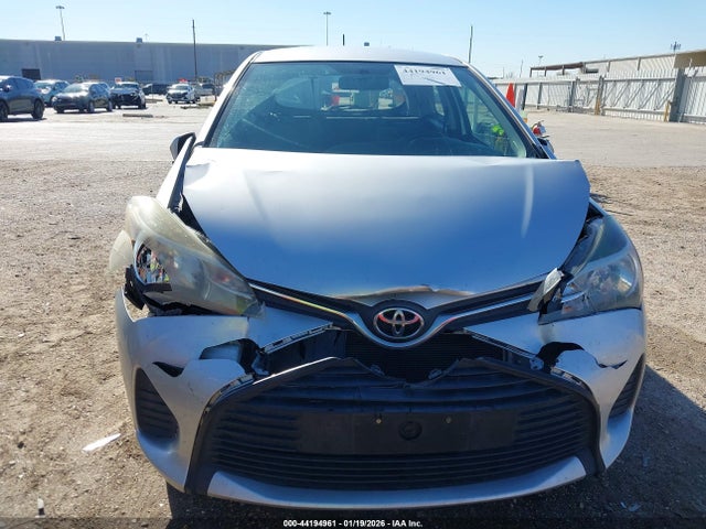 VNKJTUD3XFA029006 Toyota YARIS L