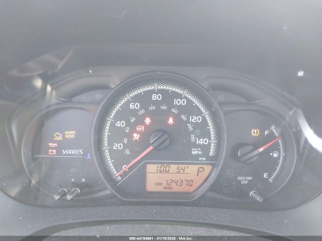 VNKJTUD3XFA029006 Toyota YARIS L