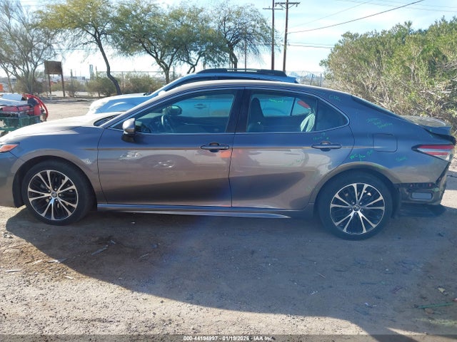 4T1B11HK9JU623642 Toyota CAMRY SE