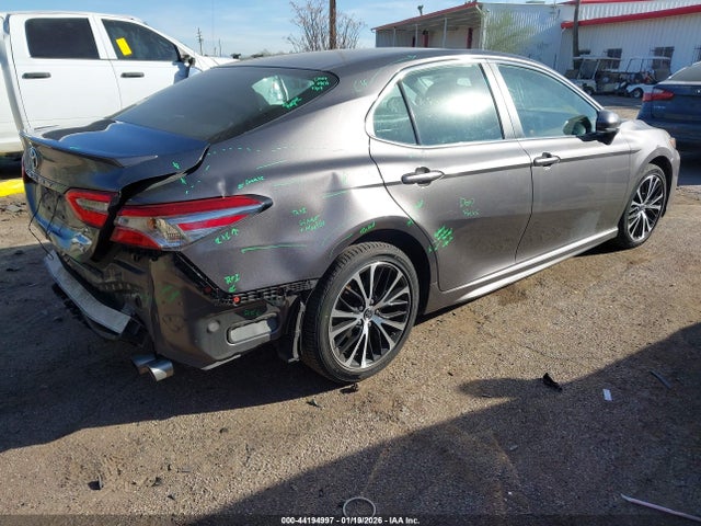 4T1B11HK9JU623642 Toyota CAMRY SE
