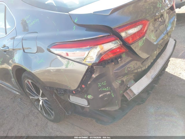 4T1B11HK9JU623642 Toyota CAMRY SE