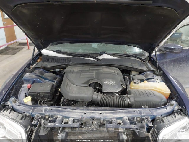 Chrysler 300 2014 2C3CCARG0EH249433 Image 10