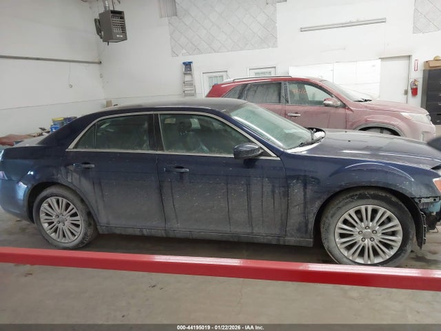 Chrysler 300 2014 2C3CCARG0EH249433 Image 14