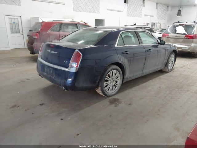Chrysler 300 2014 2C3CCARG0EH249433 Image 4