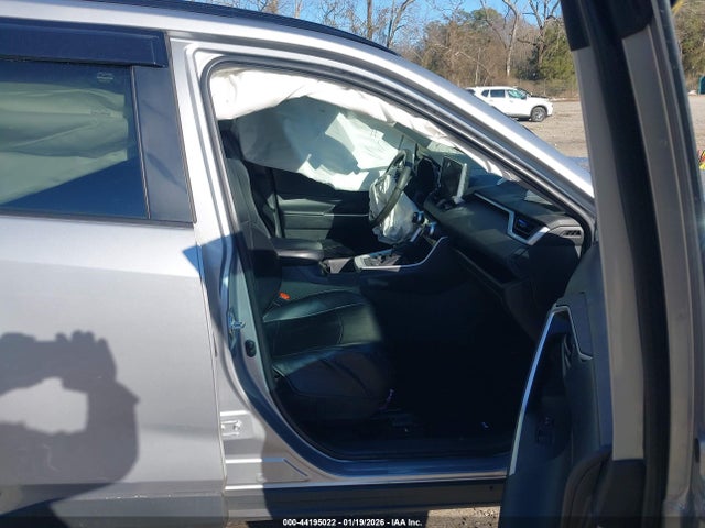 4T3LWRFV4RU118676 Toyota Rav4 Hybrid Le