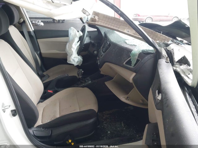 Hyundai ACCENT SE 2018 3KPC24A35JE030501 Image 5