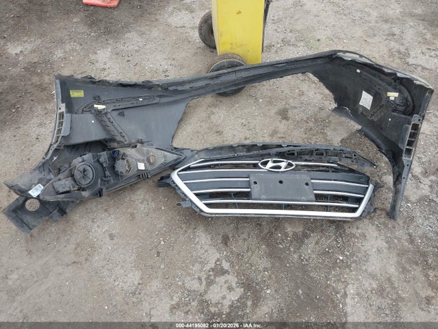 5NPD84LF4JH354643 Hyundai ELANTRA SEL