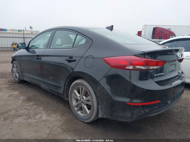 5NPD84LF4JH354643 Hyundai ELANTRA SEL