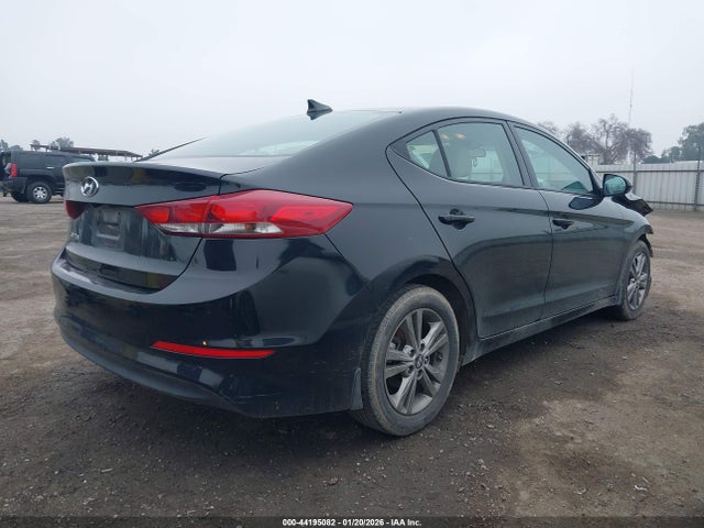 5NPD84LF4JH354643 Hyundai ELANTRA SEL