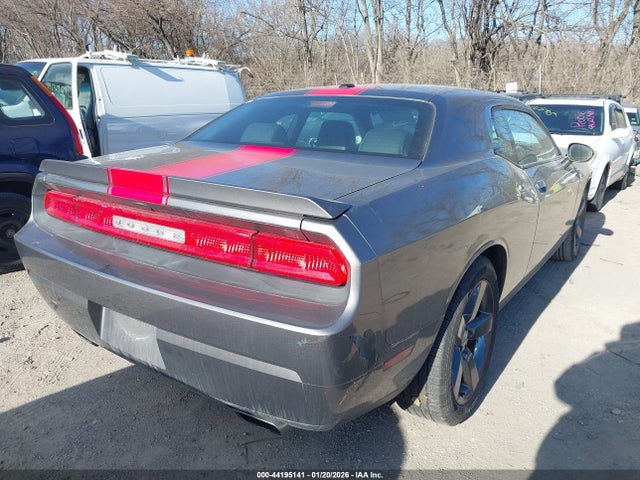 44195141 :رقم المزاد ، 2C3CDYAG2CH262392 vin ، 2012 Dodge Challenger Sxt مزاد بيع