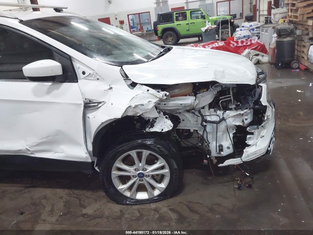 1FMCU9G9XHUD41626 Ford ESCAPE SE