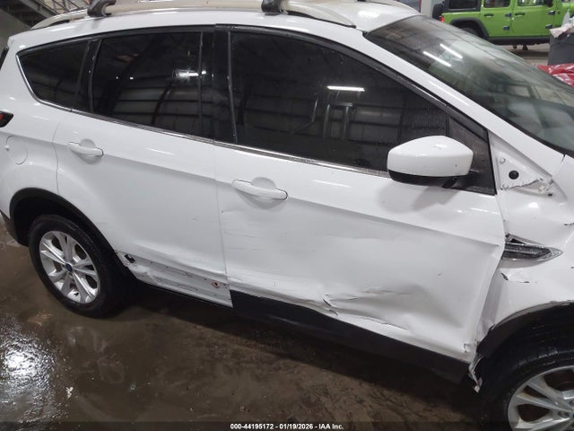 1FMCU9G9XHUD41626 Ford ESCAPE SE
