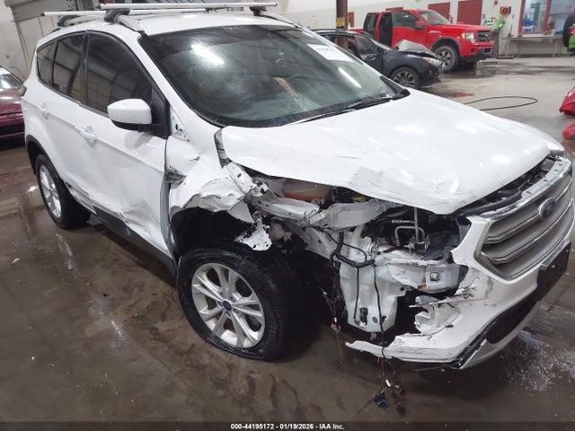 1FMCU9G9XHUD41626 Ford ESCAPE SE