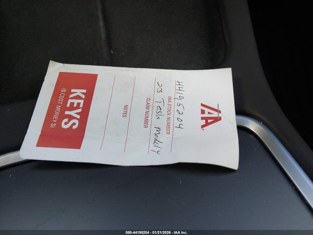 2023 TESLA MODEL Y 7SAYGDEE0PA157310 Photo 10