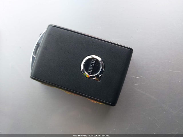 2023 VOLVO XC60 YV4L12DLXP1376233 Photo 10