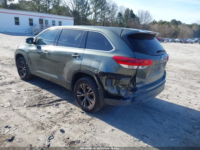 5TDBZRFH8JS845838 Toyota Highlander Le