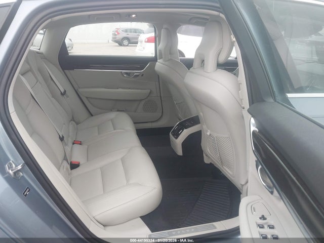 LVY982AK0JP022075 Volvo S90 T5 Momentum