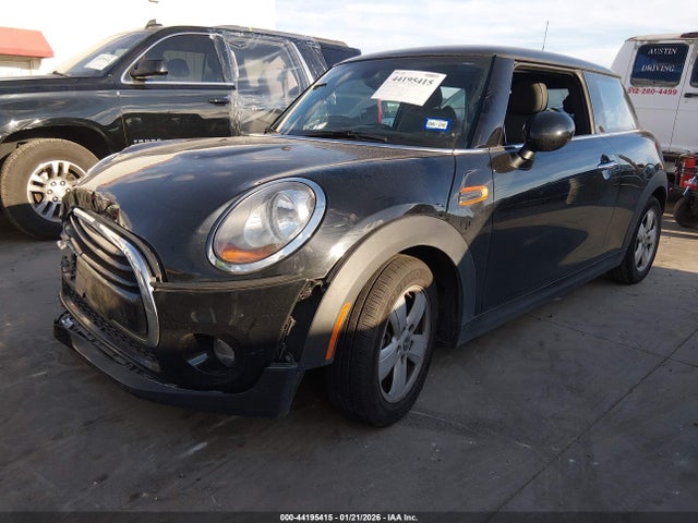 2016 MINI HARDTOP WMWXP5C5XGT739302 Photo 1