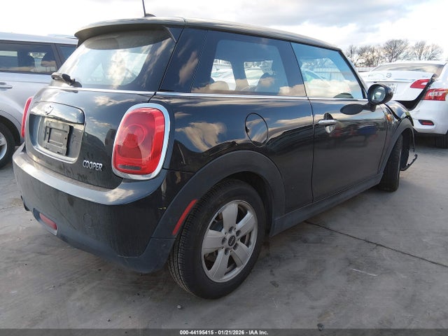 2016 MINI HARDTOP WMWXP5C5XGT739302 Photo 3