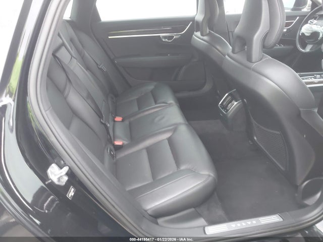 44195417 :رقم المزاد ، LVY982AK4JP005702 vin ، 2018 Volvo S90 T5 Momentum مزاد بيع
