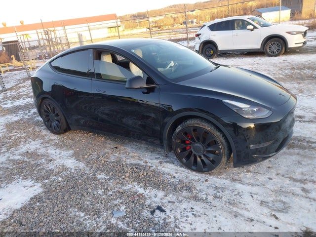 2022 TESLA MODEL Y 7SAYGDEF9NF397030 Photo 0