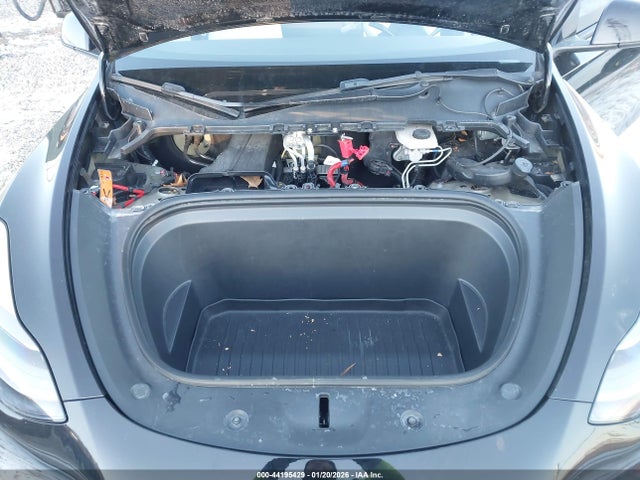 2022 TESLA MODEL Y 7SAYGDEF9NF397030 Photo 9