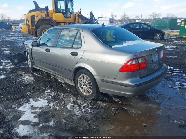 2005 SAAB 9-5 YS3ED49A253527517 Photo 2