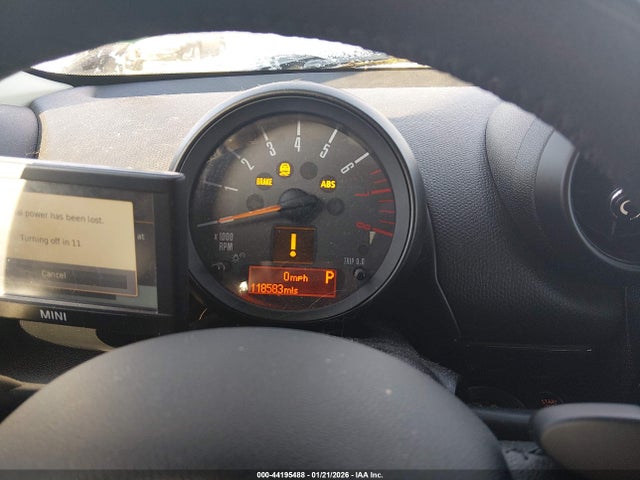 2016 MINI COUNTRYMAN WMWZC5C56GWP49344 Photo 6