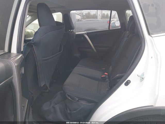 JTMWFREV2HD101420 Toyota Rav4 Xle
