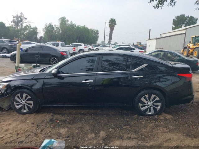 1N4BL4BV2LC258481 Nissan Altima S Fwd