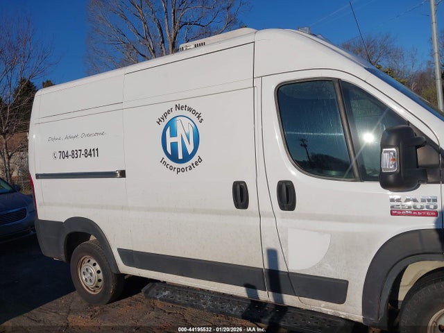 44195532 :رقم المزاد ، 3C6TRVCG5KE525758 vin ، 2019 Ram Promaster 2500 High Roof 136 Wb مزاد بيع