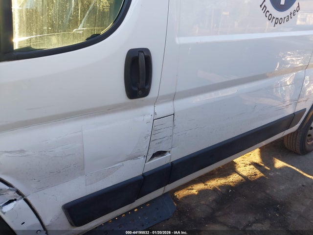 44195532 :رقم المزاد ، 3C6TRVCG5KE525758 vin ، 2019 Ram Promaster 2500 High Roof 136 Wb مزاد بيع