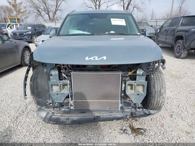 KNDAFFS56R6033660 KIA Ev9 Wind