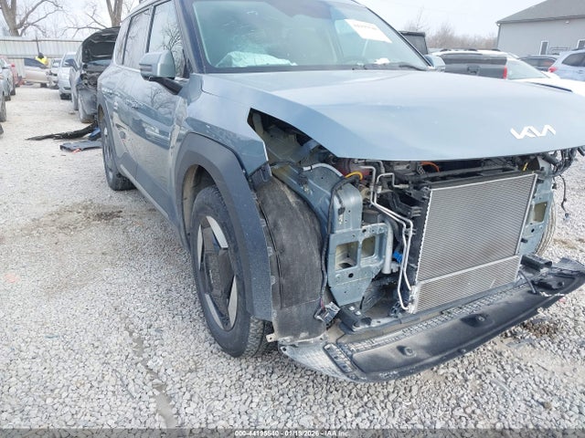 KNDAFFS56R6033660 KIA Ev9 Wind